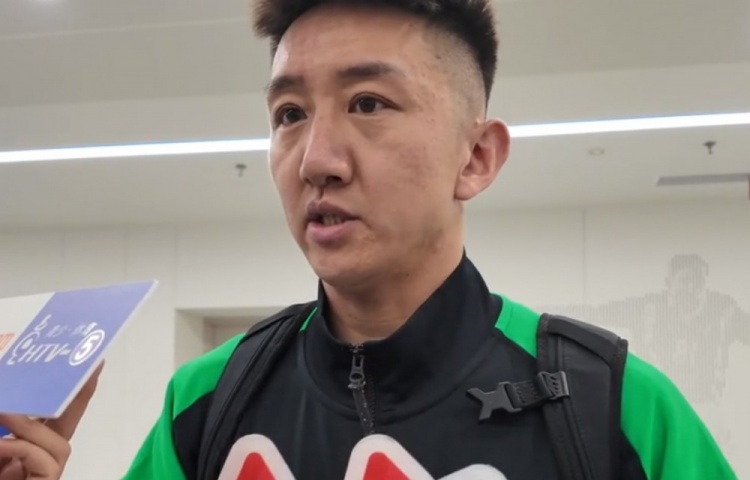 浙江队4-1逆转泰山 高迪:中场发飙因获胜欲望不足 浙江队4-1逆转泰山 高迪:中场发飙因获胜欲望不足
