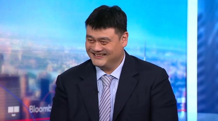 姚明谈中国篮球现状:足球并驾齐驱 杨瀚森成新标杆 姚明谈中国篮球现状:足球并驾齐驱 杨瀚森成新标杆