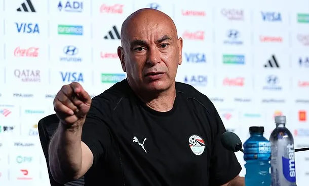 VAR双重标准与红牌特赦：FIFA为强队护航的底层逻辑