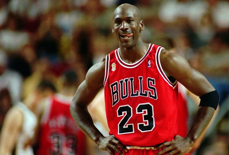 布伦森ESPY封王：独揽三奖力压梅西，NBA球员第11次夺魁
