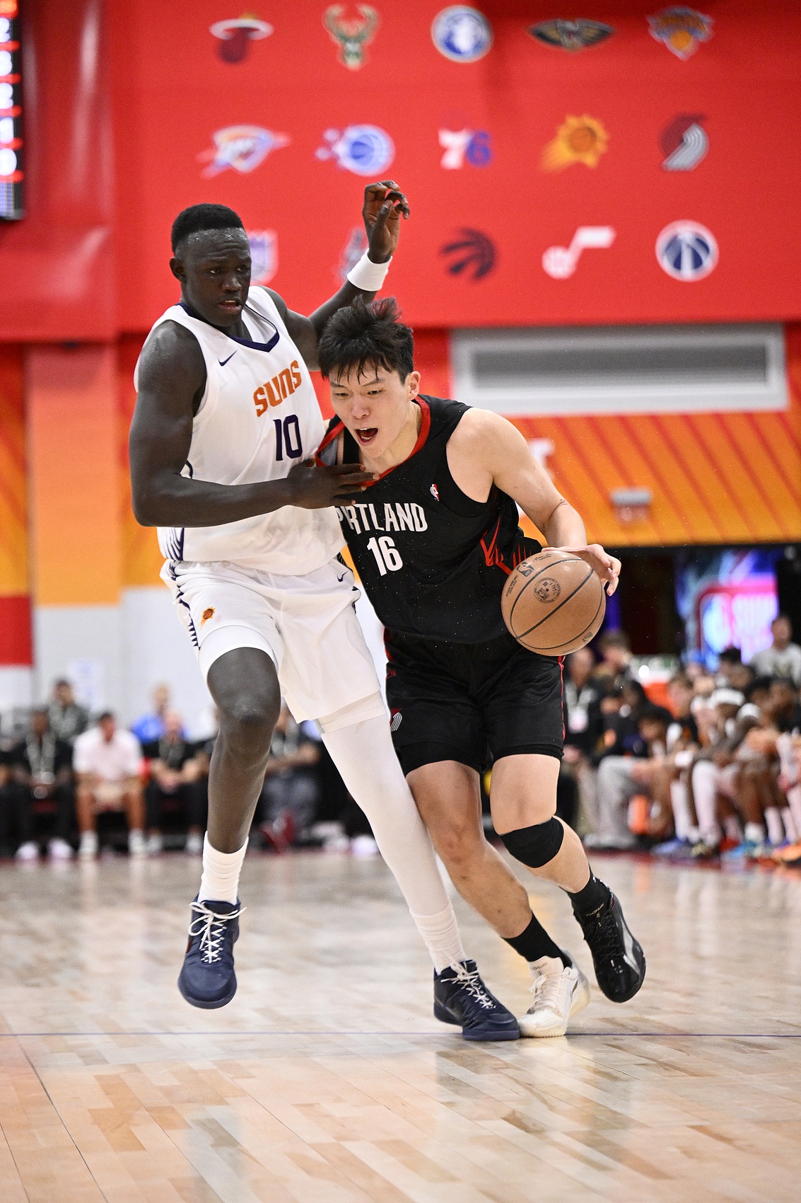 杨瀚森夏联收官9+10+3 记者评其已适应对抗级别