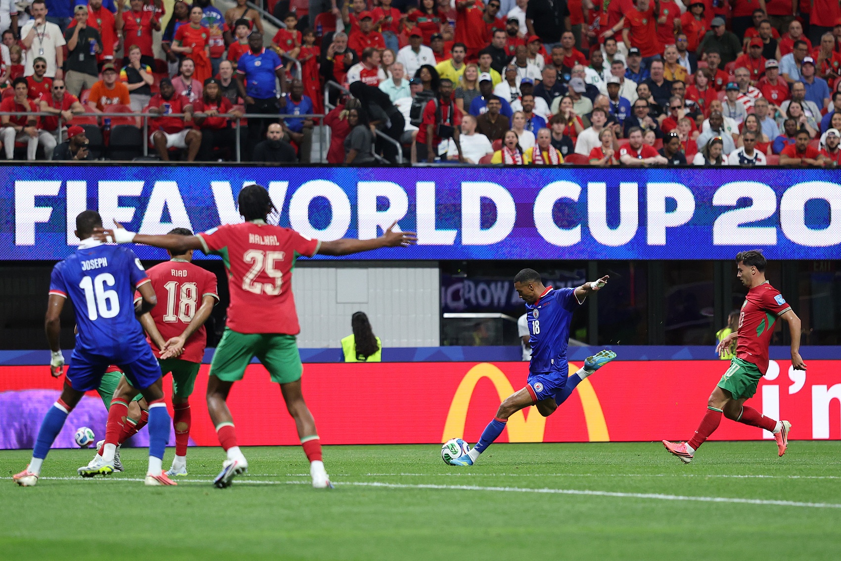FIFA官方公布世界杯最佳进球12候选：费兰决赛绝杀领衔，梅西姆巴佩在列