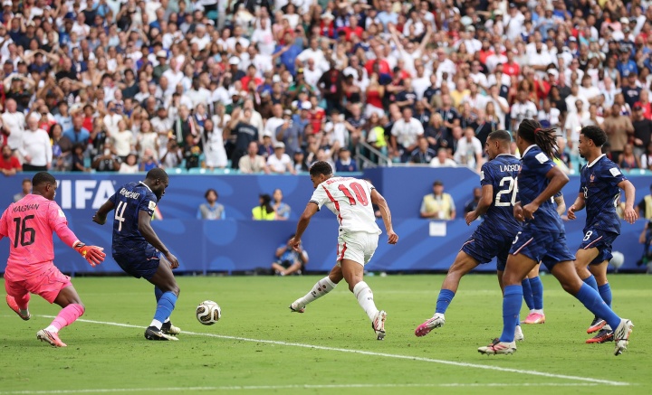 FIFA官方公布世界杯最佳进球12候选：费兰决赛绝杀领衔，梅西姆巴佩在列