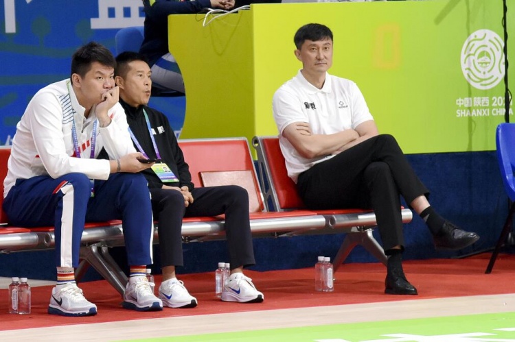广东宏远时代终结:朱芳雨杜锋7月双双离队 广东宏远时代终结:朱芳雨杜锋7月双双离队