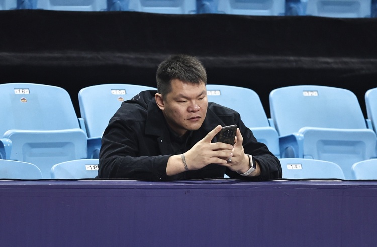 广东宏远连拆两根支柱:朱芳雨离任,杜锋下课 广东宏远连拆两根支柱:朱芳雨离任,杜锋下课