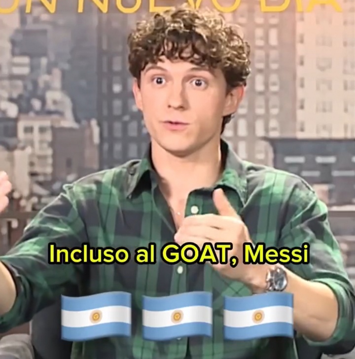 荷兰弟自曝与梅西合拍短片幕后:他是GOAT,个子矮克服劣势给我灵感