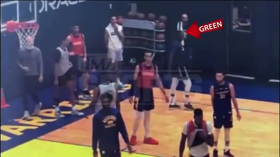赌城拳影:阿德巴约击打希罗面部 盘点NBA队友反目恩怨史 赌城拳影:阿德巴约击打希罗面部 盘点NBA队友反目恩怨史