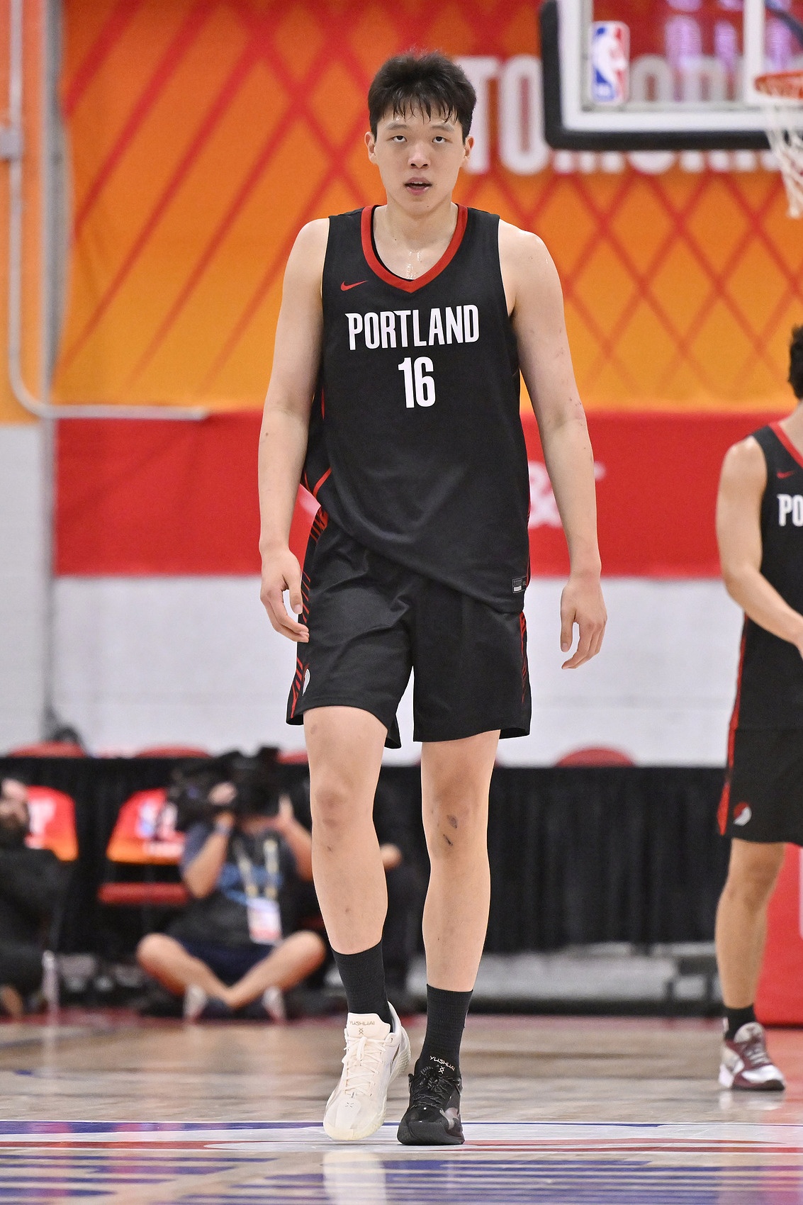 杨瀚森夏联4战场均13+8.5 命中率56.8%仍难保证常规赛轮换 杨瀚森夏联4战场均13+8.5 命中率56.8%仍难保证常规赛轮换