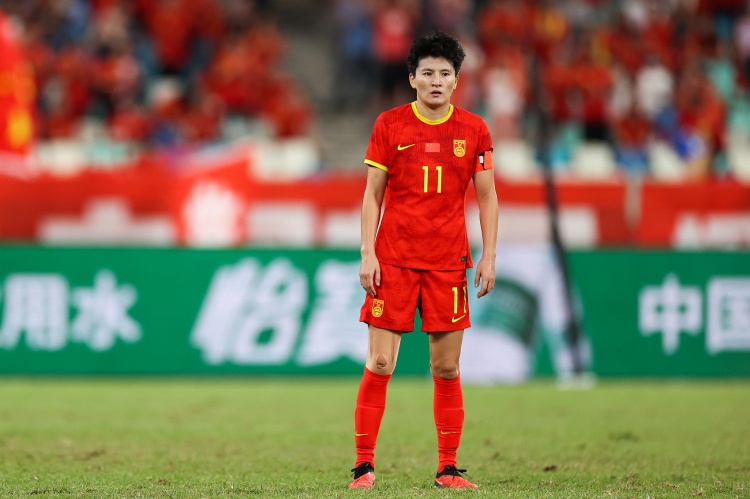 王珊珊谈世界杯:C罗自律令人敬佩 凯恩哈兰德是当今最强9号位 王珊珊谈世界杯:C罗自律令人敬佩 凯恩哈兰德是当今最强9号位