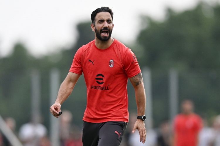 切尔西3-0给AC米兰上课,红黑军团三场不胜短板尽显 切尔西3-0给AC米兰上课,红黑军团三场不胜短板尽显
