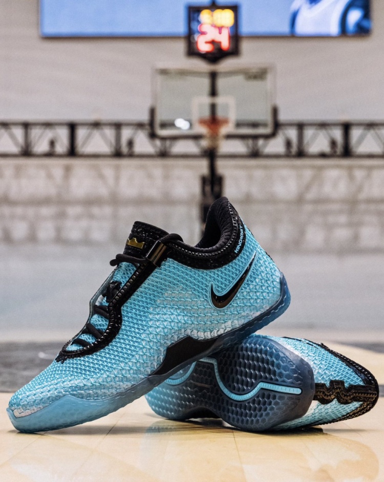 詹姆斯LeBron 24曝光 亲承最轻一代
