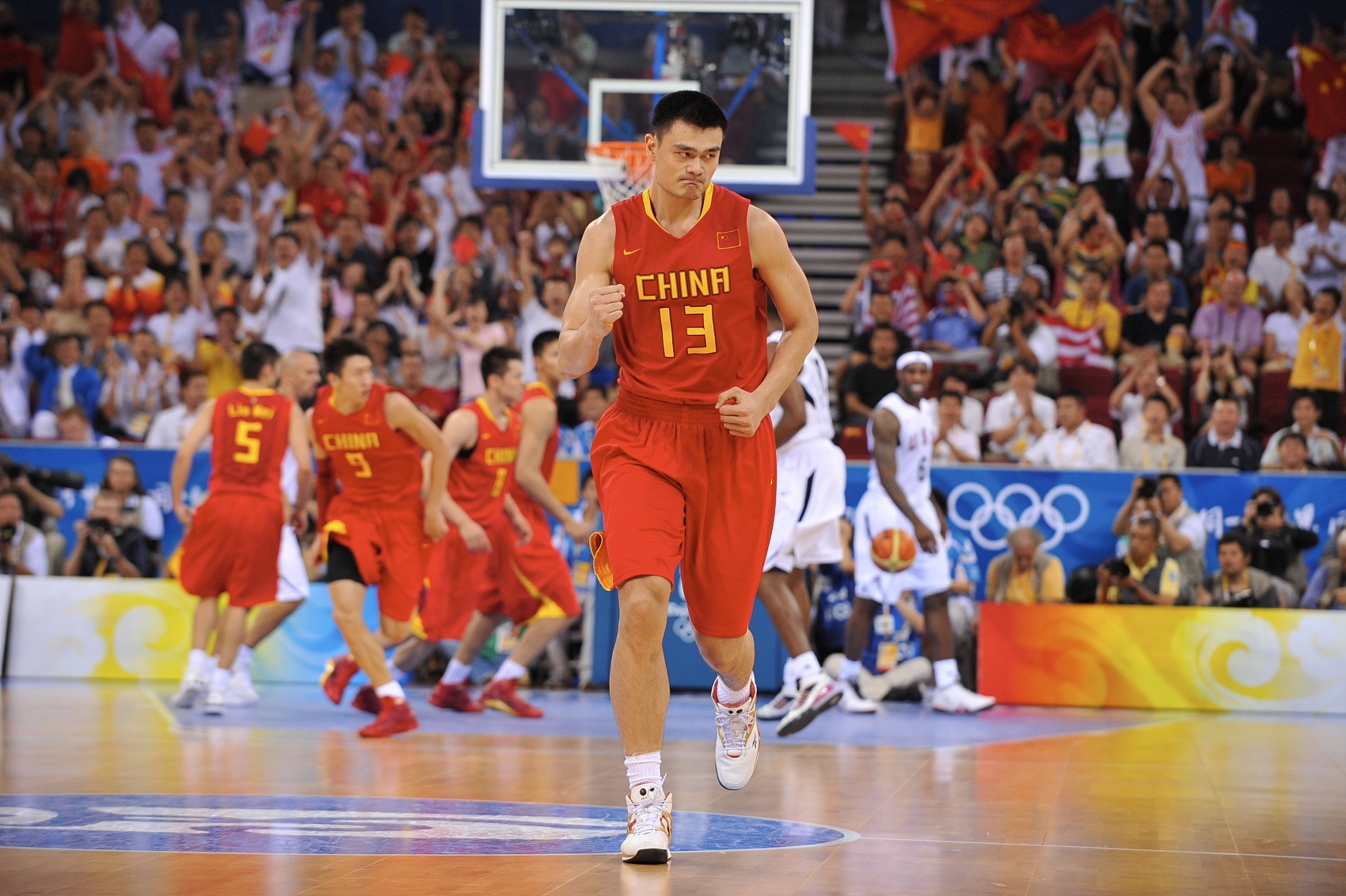 31分差距创中美男篮交手史最小分差 姚明13+10难阻梦八