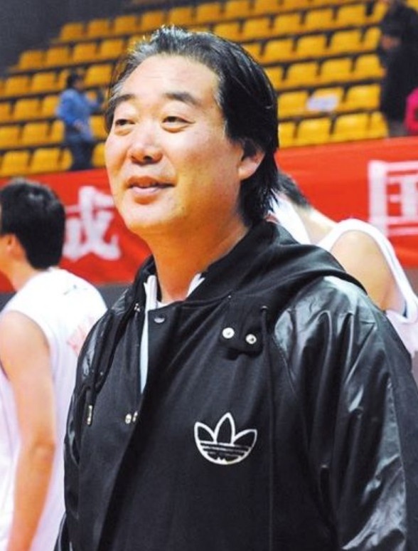 中国男篮输中国台北13周年:戴维斯13投12中,易建联和郭艾伦都不该背锅 中国男篮输中国台北13周年:戴维斯13投12中,易建联和郭艾伦都不该背锅