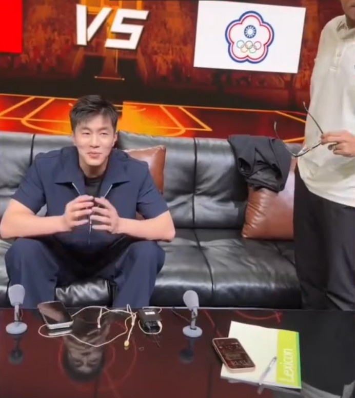 郭艾伦回应退役传闻:还想打,没打够 郭艾伦回应退役传闻:还想打,没打够
