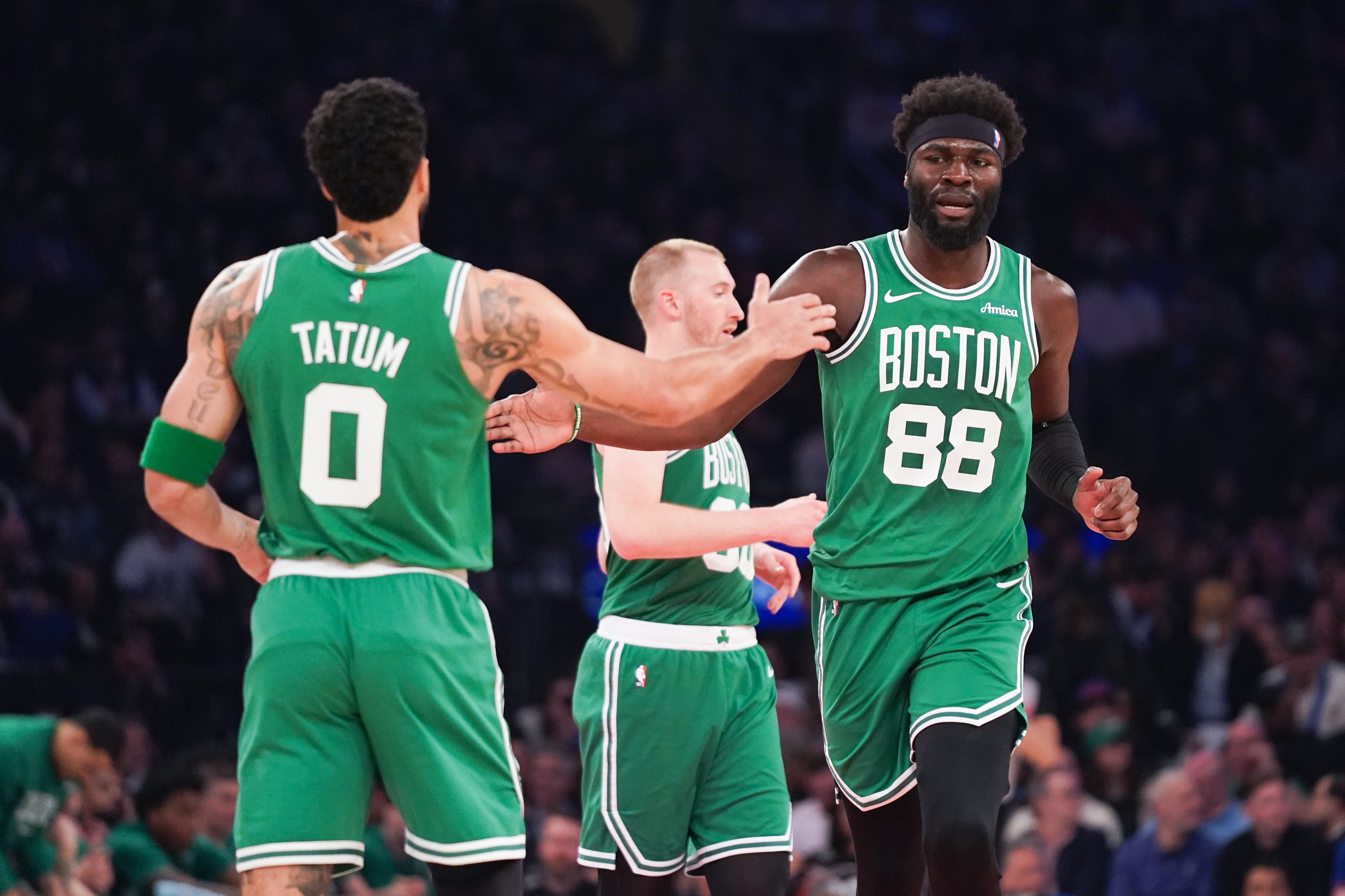 名记:揭幕战新增凌晨3点档是联盟创新 或成NBA球迷传统 名记:揭幕战新增凌晨3点档是联盟创新 或成NBA球迷传统