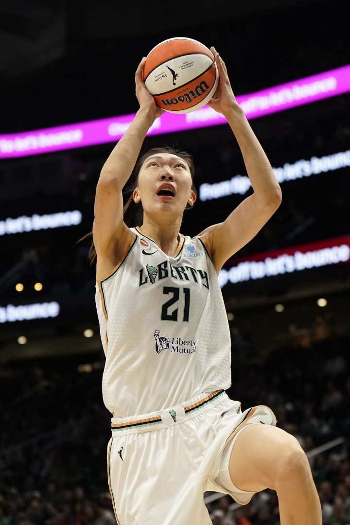 韩旭7分5板2断1帽难救主 自由人92-106负狂热 韩旭7分5板2断1帽难救主 自由人92-106负狂热