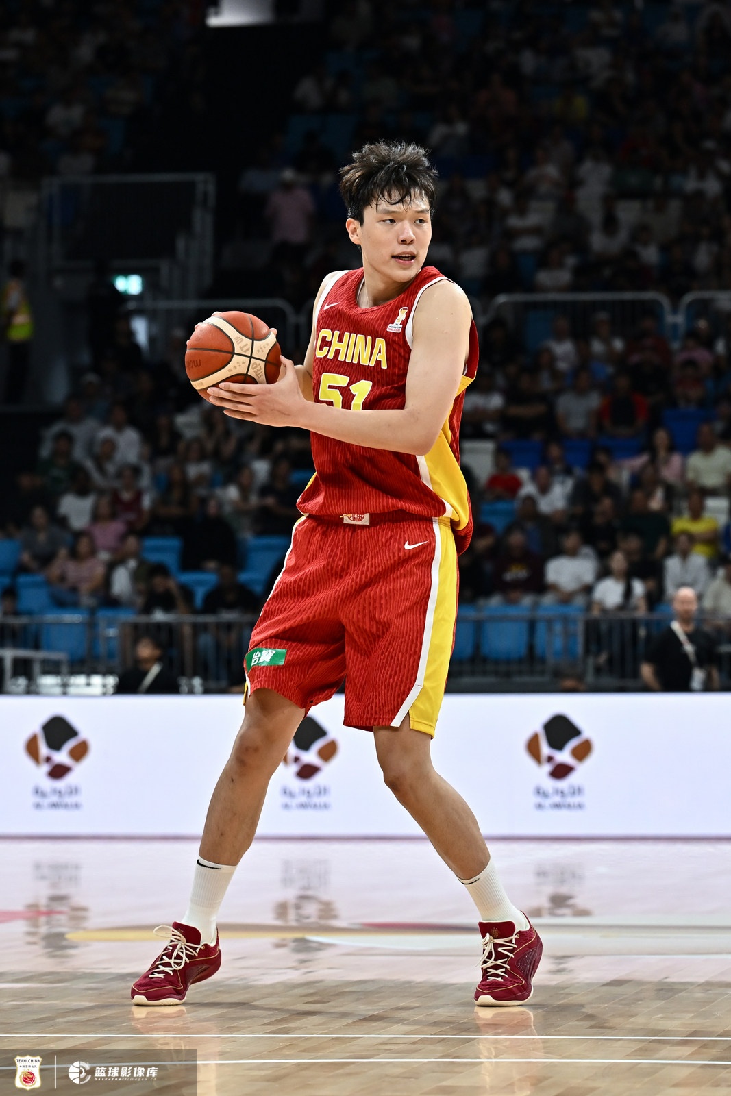 媒体人:杨瀚森不少传球很漂亮 只有1个助攻因队友之间的默契不够