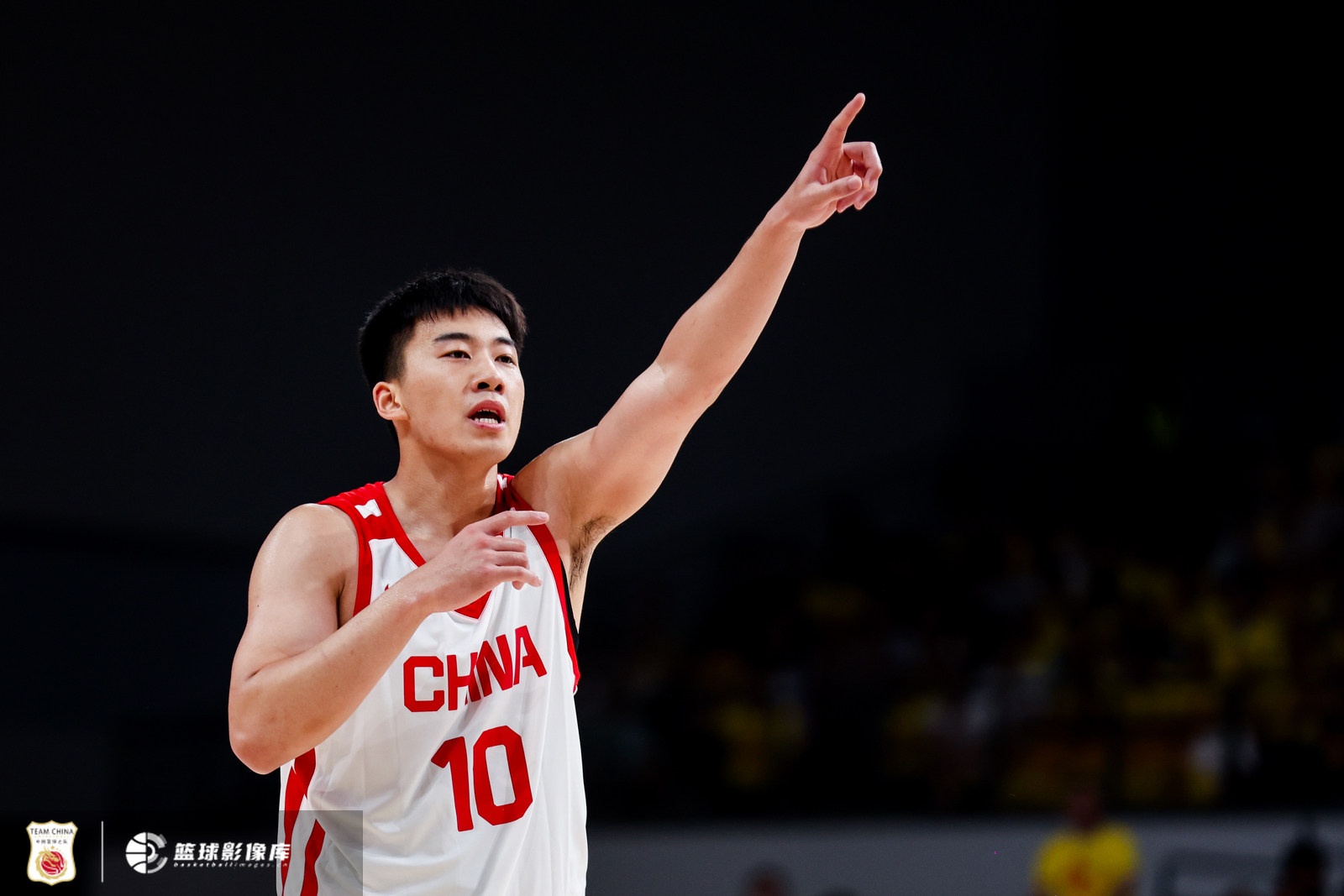 媒体人：香港金牛7月便与王俊杰签约并报备 后者新赛季仍优先留洋