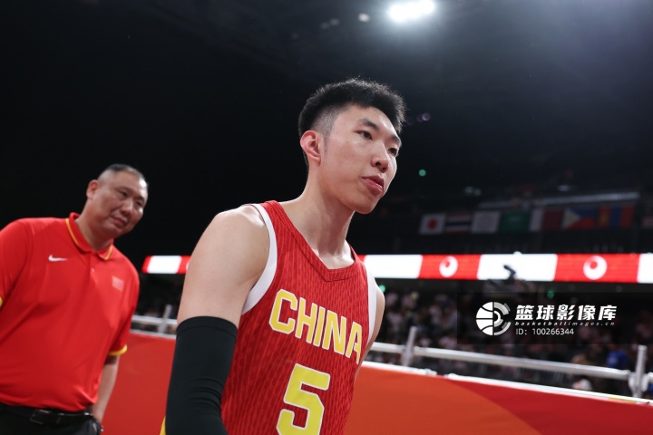 新华社:追光丨亚运会三连胜,中国男篮将迎更强“试金石” 新华社:追光丨亚运会三连胜,中国男篮将迎更强“试金石”