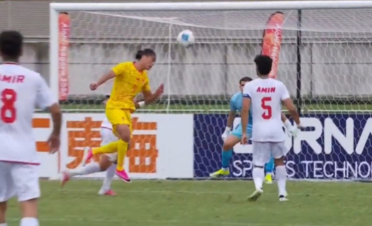 亚运会-U23国足0-0伊朗U23 小组第2末轮将战阿联酋 吴曦远射中框 亚运会-U23国足0-0伊朗U23 小组第2末轮将战阿联酋 吴曦远射中框